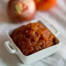 Onion Tomato Gojju, How to make Onion Tomato Gojju for Chapati