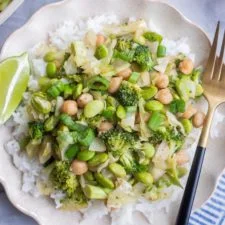 Green Veggie Stir Fry with Chickpeas