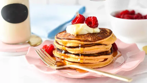 3-Ingredient Protein Pancakes