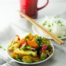 Verduras salteadas al estilo tailandés