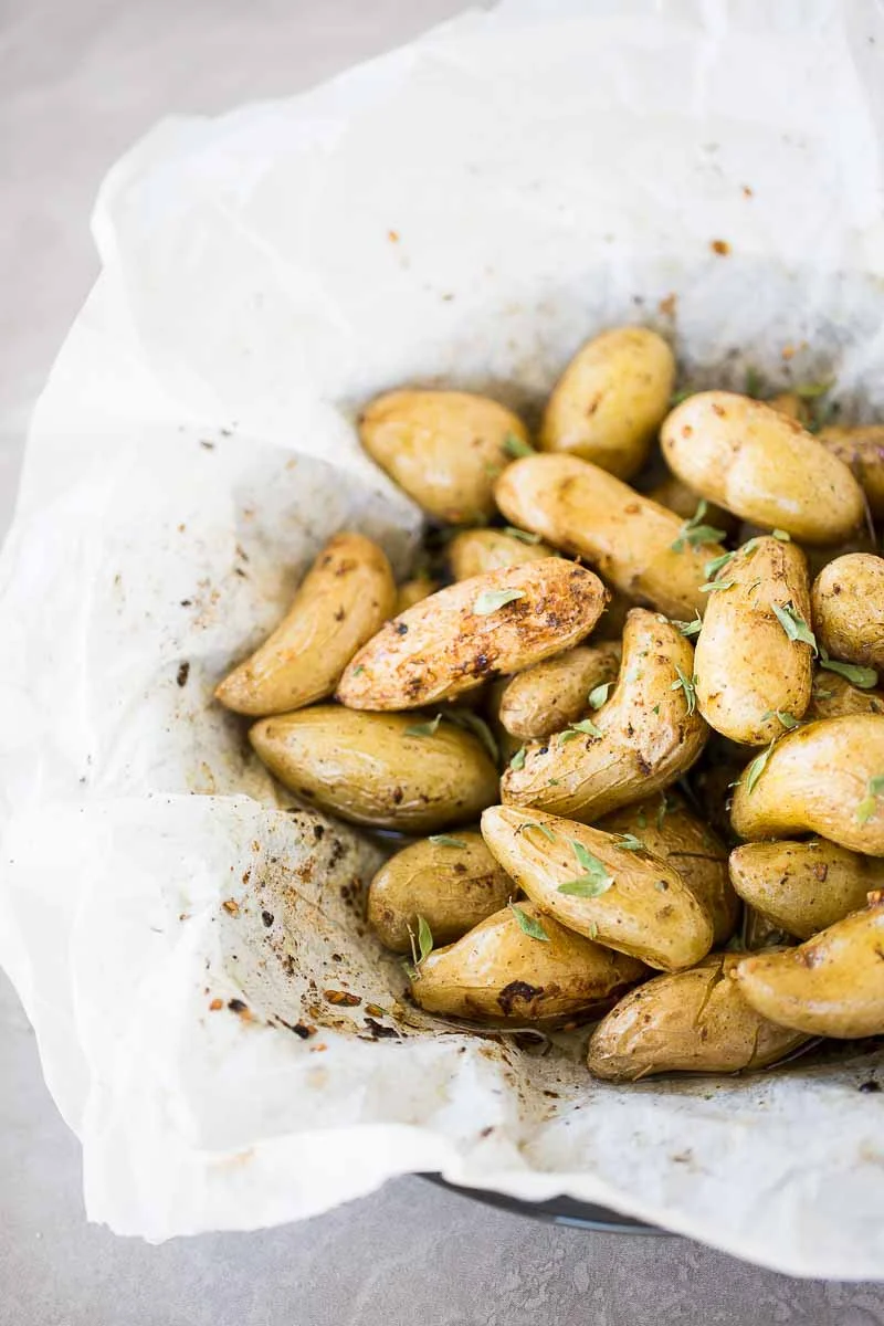 Papas rostizadas con limón y za'atar
