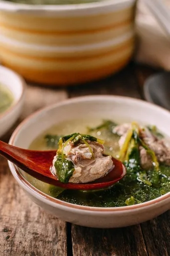 Chinese Watercress Soup with Pork Ribs (Sai Yeung Choy Tong)