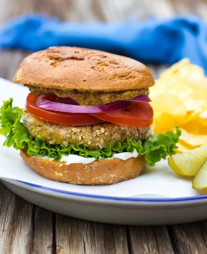 Sándwiches de hamburguesa vegana de pollo