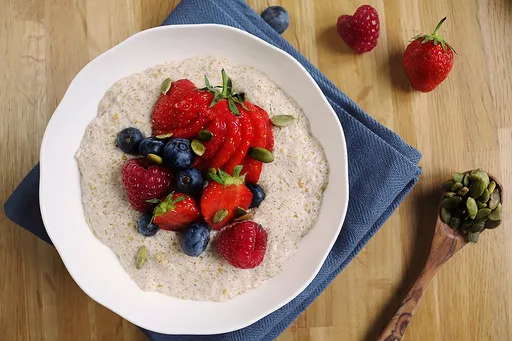 Avena con frutos rojos y coco