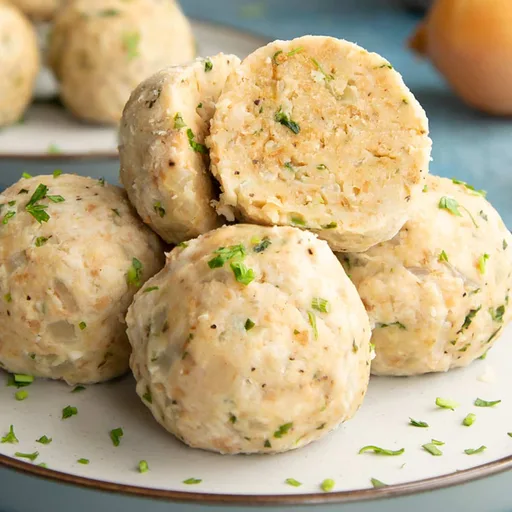 German Bread Dumplings (Semmelknödel Recipe)