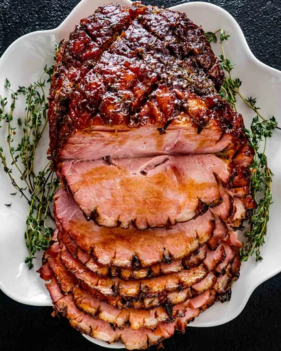 Jamón al horno glaseado con bourbon