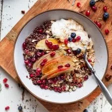 Apple Cinnamon Breakfast Grain Bowl
