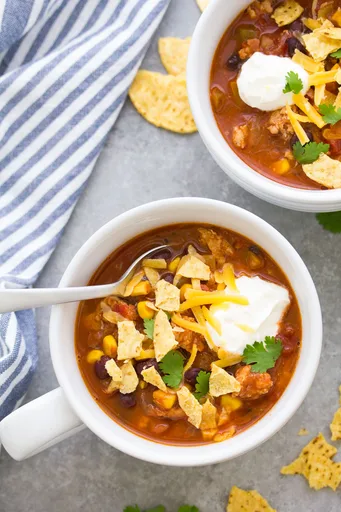 Sopa de tacos de pavo