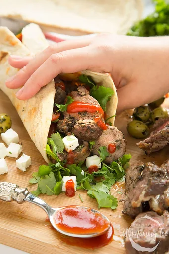 Receta de wrap de cordero con costra de hierbas