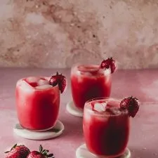 Agua fresca de fresa