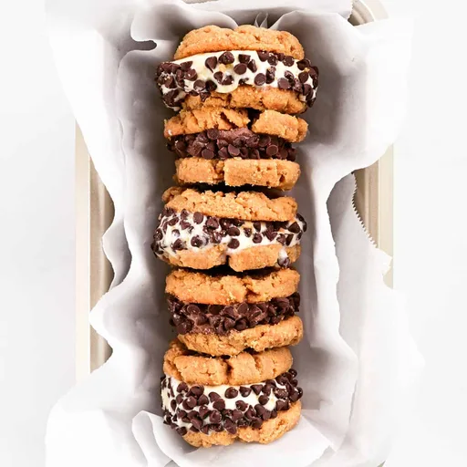 Sándwiches de helado de mantequilla de cacahuete