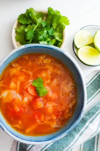 Sopa de Col Mexicana (Caldo de Repollo)