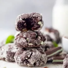 Fudgy Mint Chocolate Crinkle Cookies