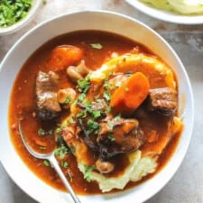 Slow Cooker Beef Bourguignon