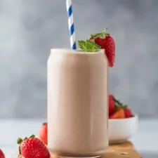 Batido de fresa y plátano