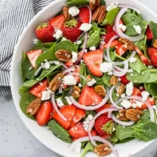 Ensalada de Espinacas y Fresa Fácil de 10 Minutos