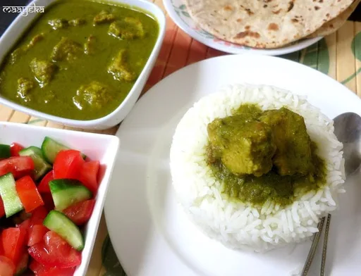 Sepu Vadi , Lentil Dumplings in Spinach Gravy
