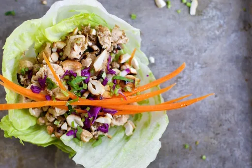Taquitos de Lechuga Veganos con Tofu y Shiitake