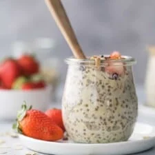 Vanilla Almond Overnight Oats