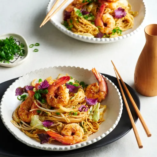 Yakisoba con langostinos