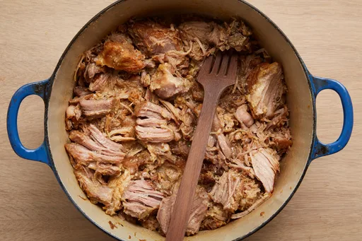 Carnitas con azúcar moreno