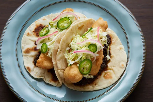 Tacos de Pescado al Estilo Cali-Baja