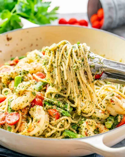 Pesto Shrimp Asparagus Pasta