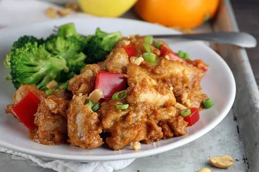 Thai-Style Low-Carb Peanut Chicken