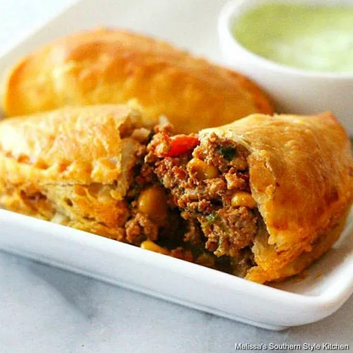 Empanadas de Pollo y Chorizo