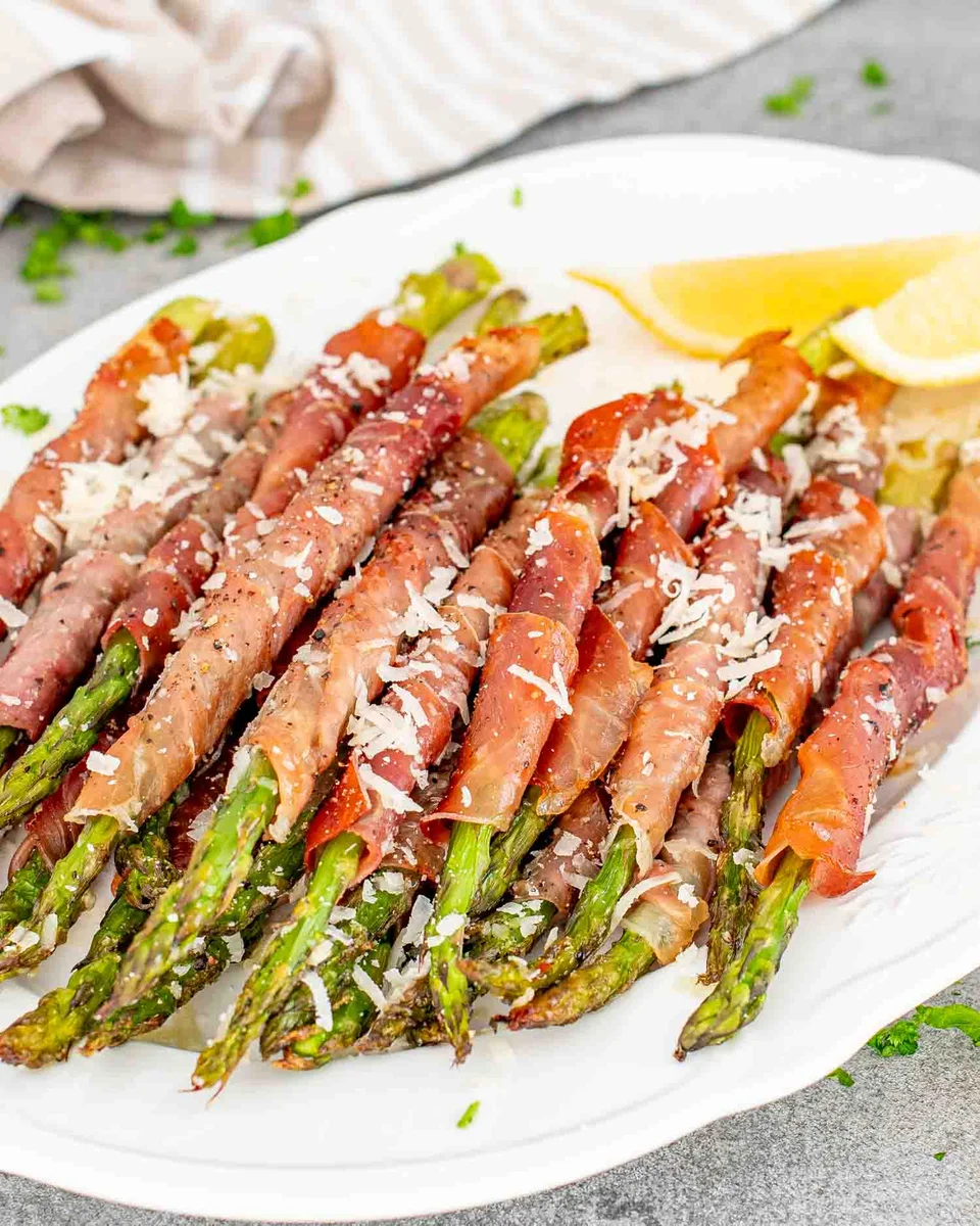 Prosciutto-Wrapped Asparagus