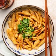 Fideos al Ajo con Lao Gan Ma (10 Minutos)