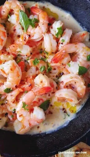 Easy Creamy Shrimp Scampi Recipe
