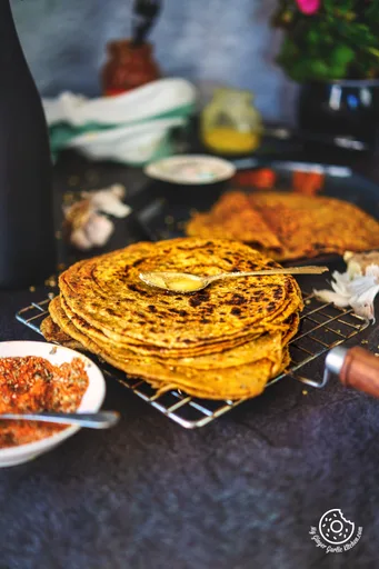 Khichdi Paratha
