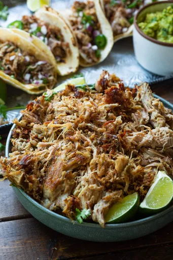 Carnitas de cerdo en olla de cocción lenta