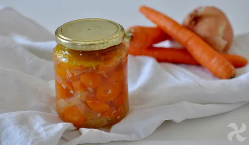 Aperitivo de zanahoria y cebolla agridulces
