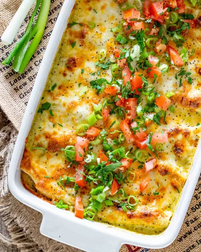 Quick and Easy Green Chile Chicken Enchilada Casserole