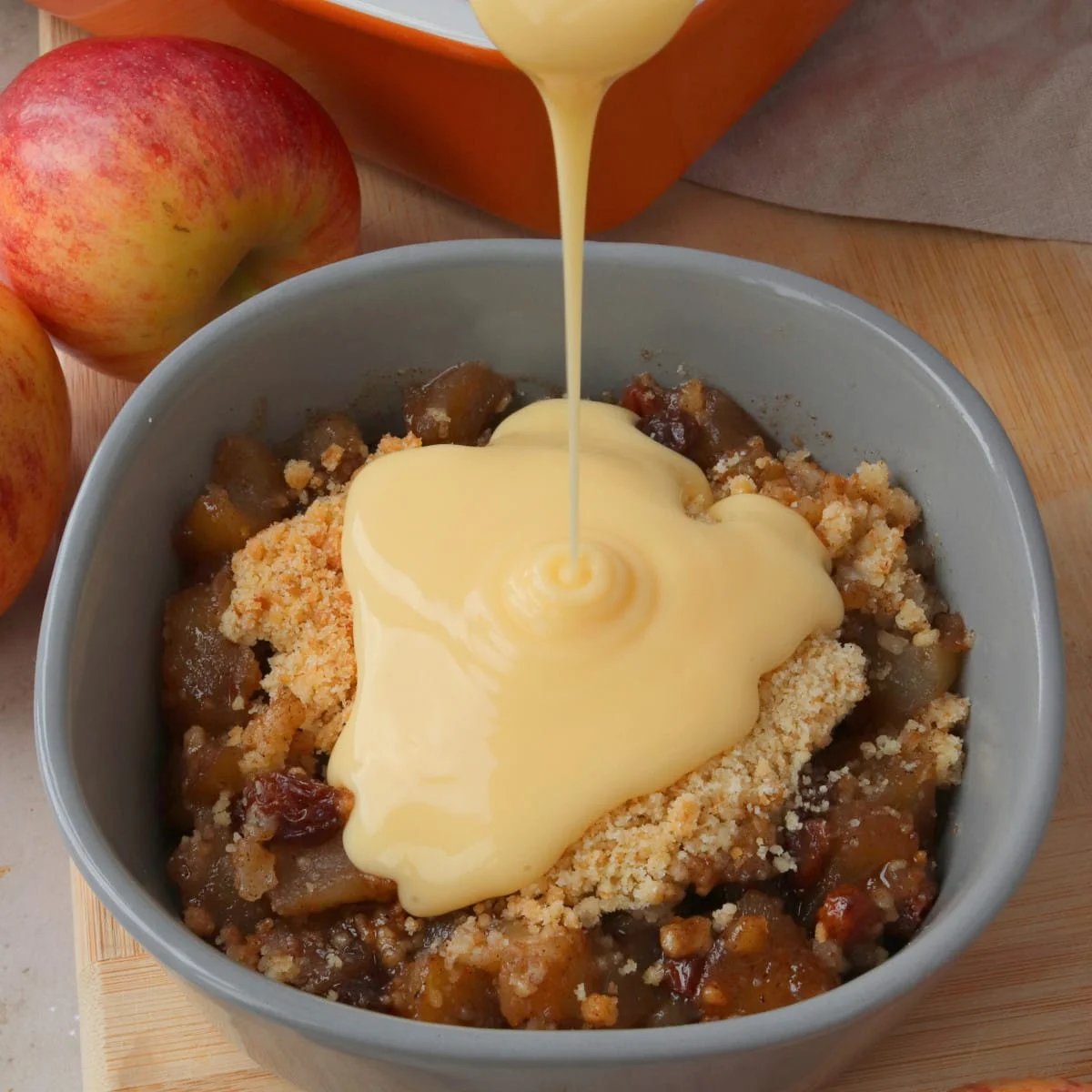 Spiced Apple Crumble
