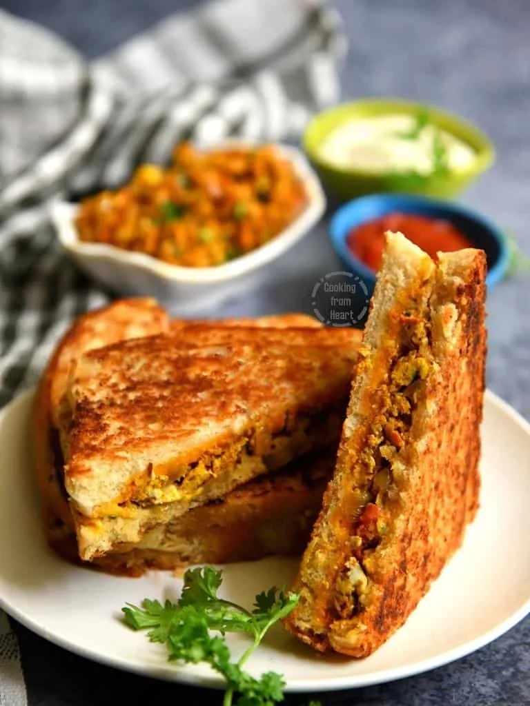 Egg Bhurji Sandwich | Easy Scrambled Egg Sandwich