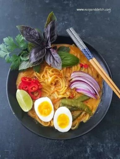 Sopa de fideos con coco en una sola olla en 20 minutos