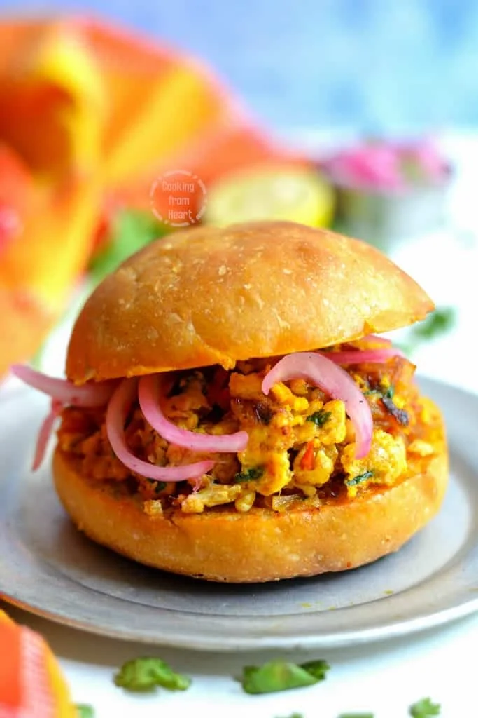 Egg Tawa Burger | Easy Tawa Burger