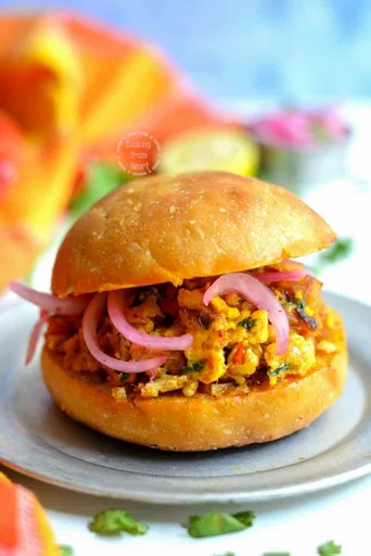 Egg Tawa Burger | Easy Tawa Burger
