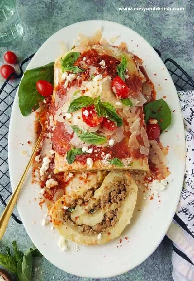 Potato Roulade with Ground Beef and Cheese (Rocambole de Batata)