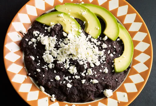 Frijoles Refritos al Estilo Oaxaca