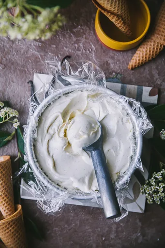 4 Ingredients Vanilla Ice Cream