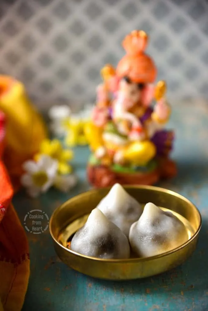 Ellu Kozhukattai | Sesame Seeds Modak