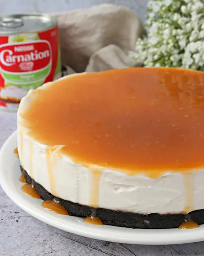 Vegan Vanilla Cheesecake with Salted Caramel Sauce
