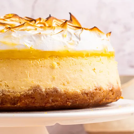 Tarta de queso con merengue de limón