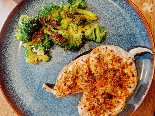 Merluza con brócoli en airfryer