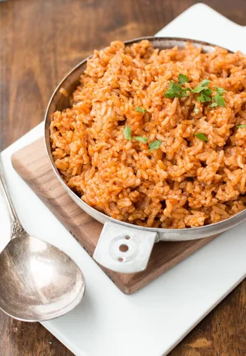 Arroz a la española rápido y fácil de 3 ingredientes