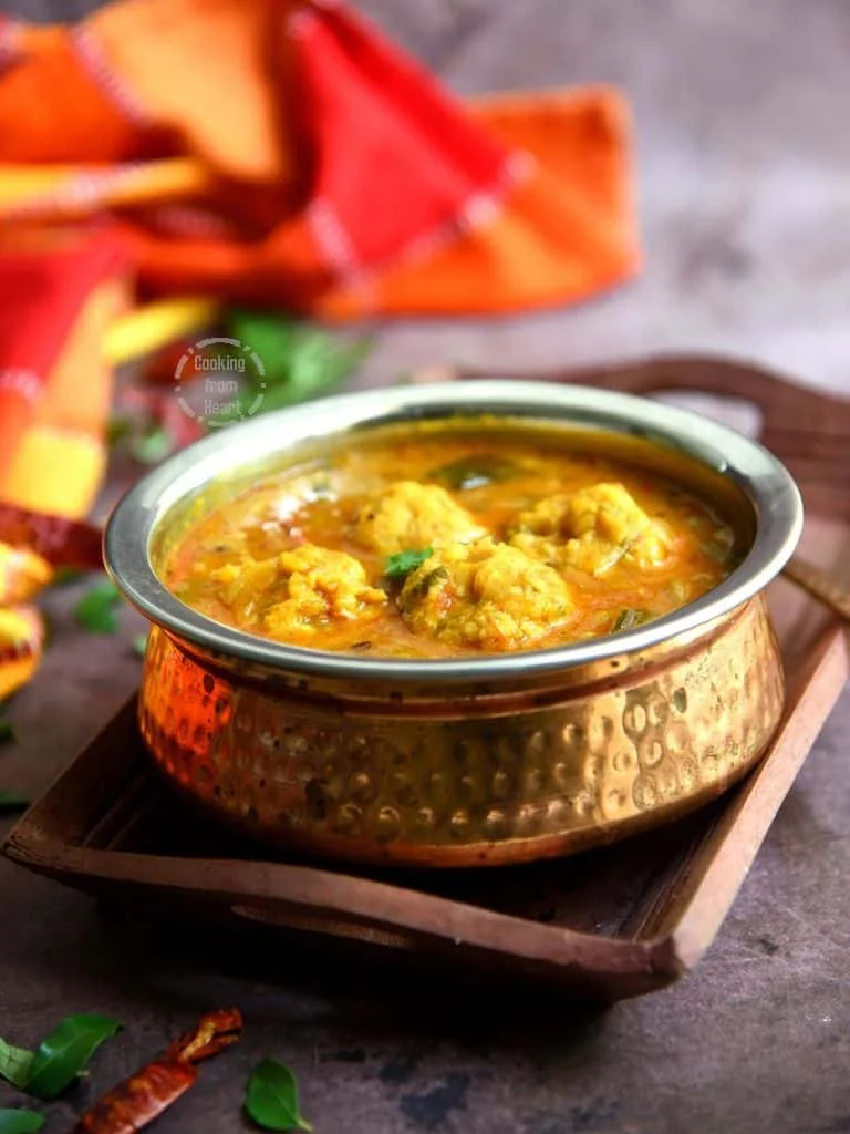 Paruppu Urundai Kuzhambu